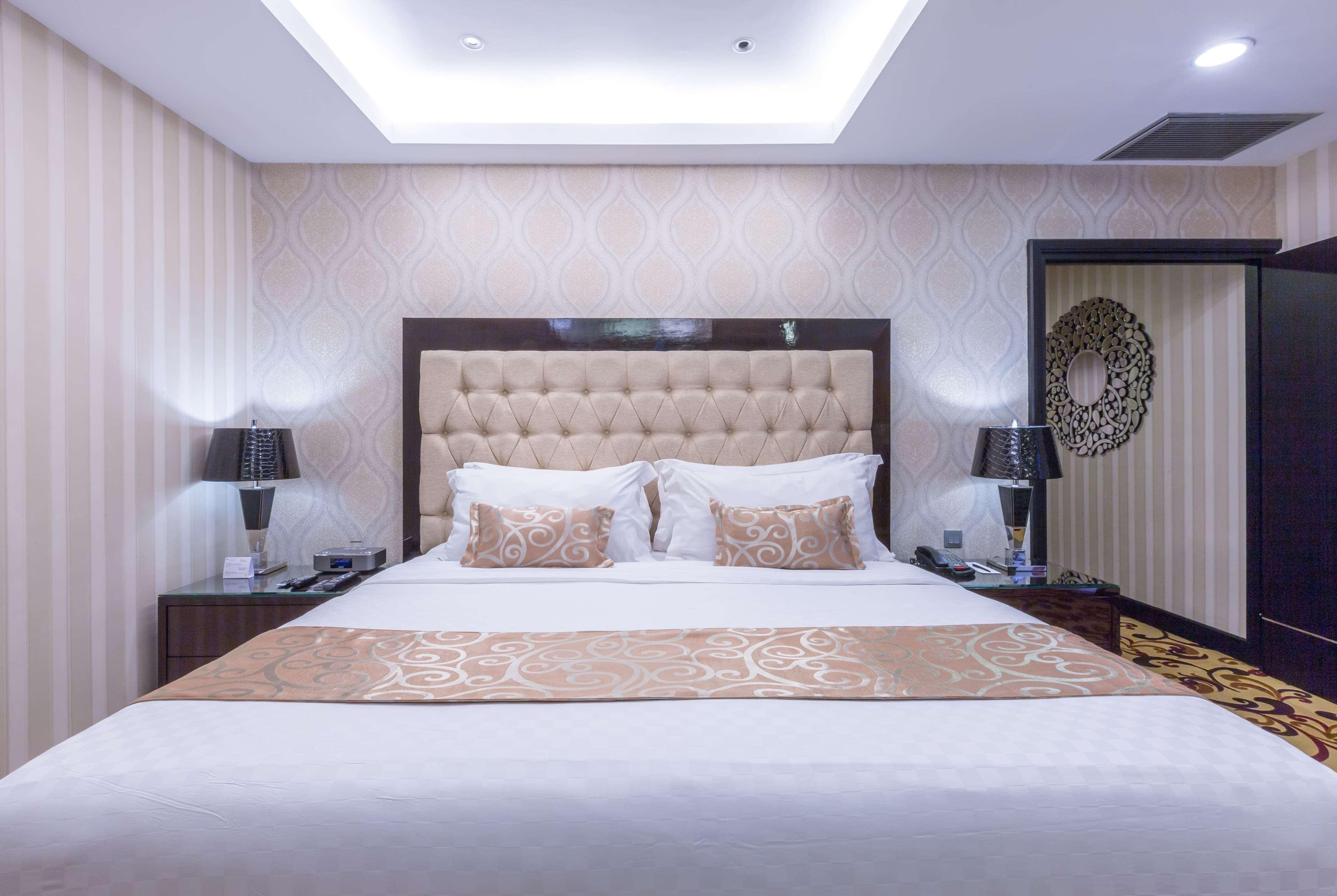 วินด์แฮม สุราบายา ซิต้ เซ็นเตอร์ Hotel ภายนอก รูปภาพ