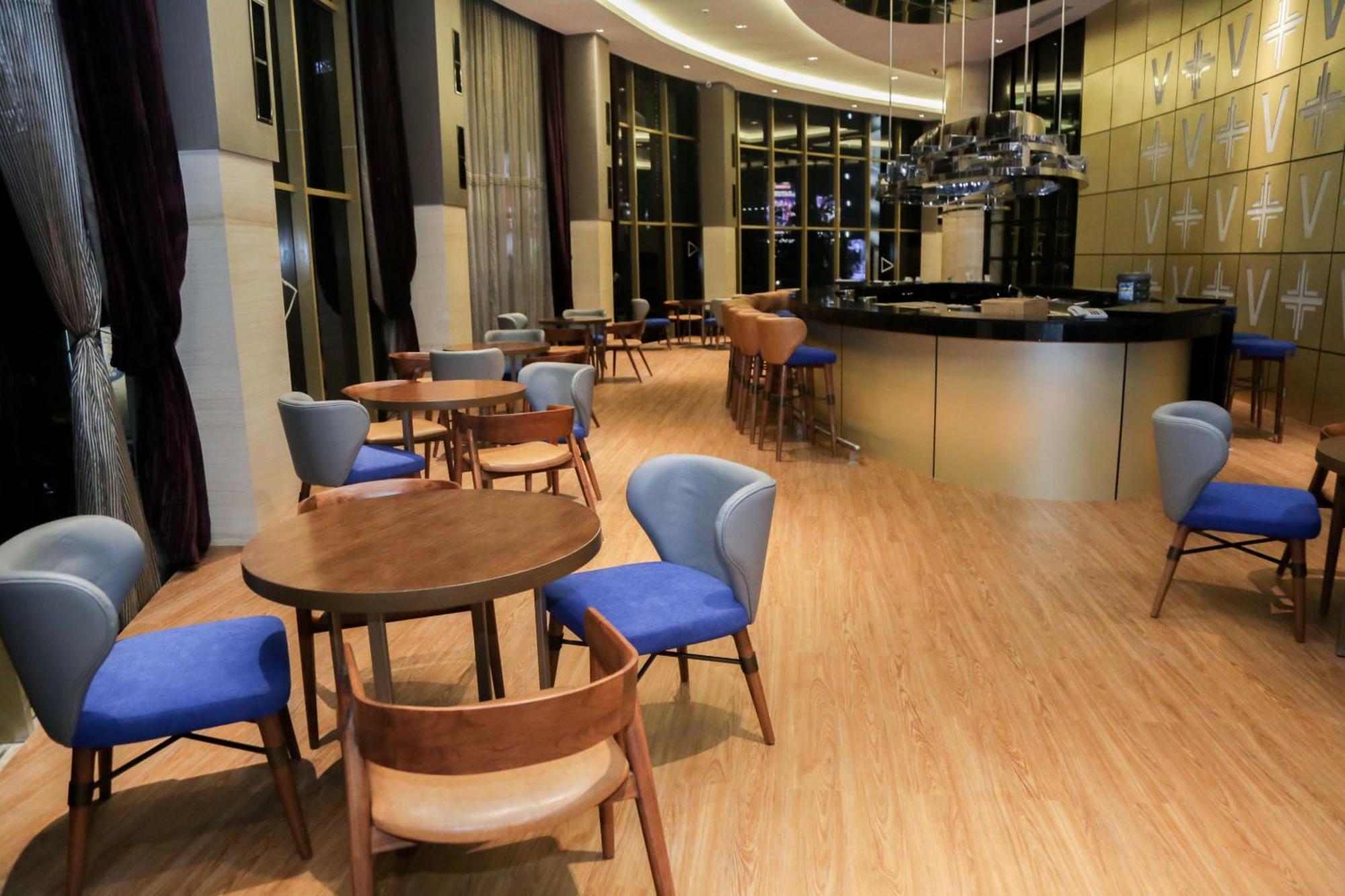วินด์แฮม สุราบายา ซิต้ เซ็นเตอร์ Hotel ภายนอก รูปภาพ